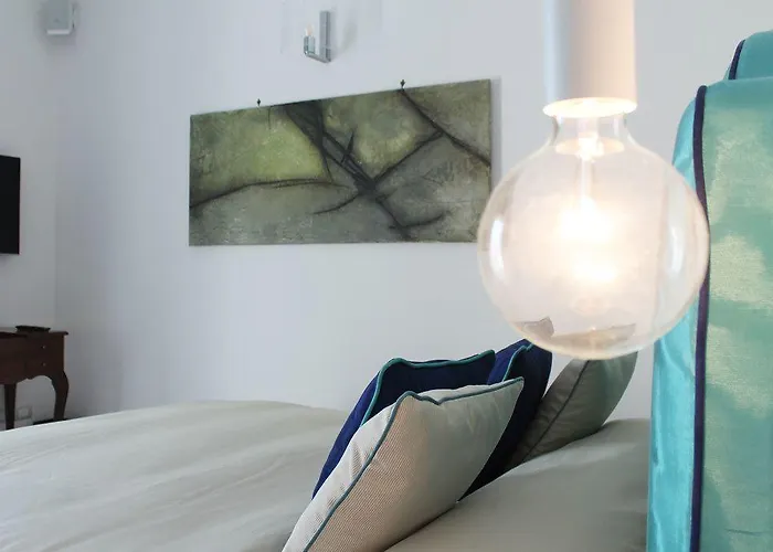 Diecisedici Vendégház 4*