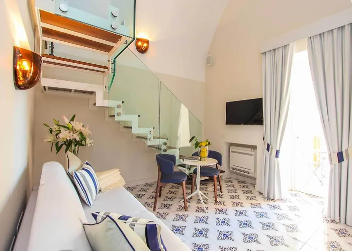 Diecisedici 4* Amalfi