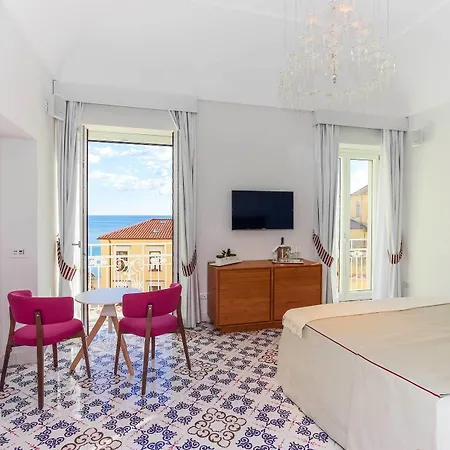 ディエチセディチ ゲストハウス