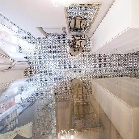 ゲストハウス ディエチセディチ 4*