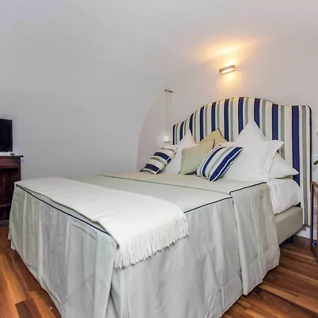 Guest house Diecisedici Amalfi