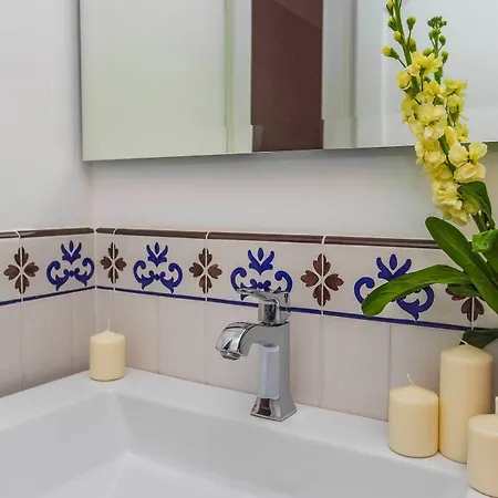 Vendégház Diecisedici 4*