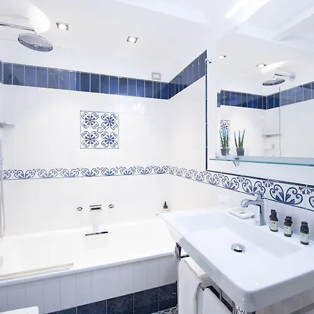 Diecisedici Guest house