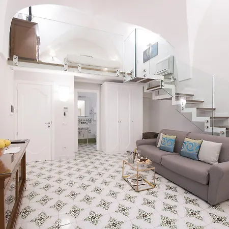 Diecisedici Guest house