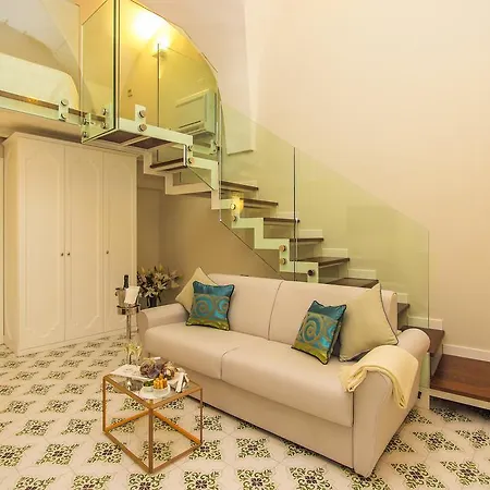 Guest house Diecisedici