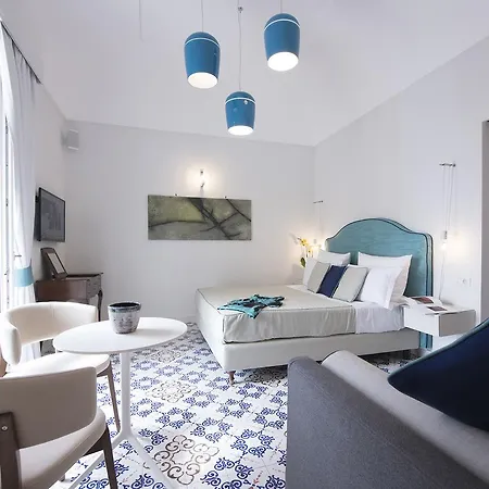 Diecisedici Guest house