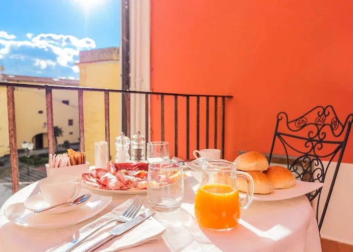 بيت ضيافة Diecisedici 4*