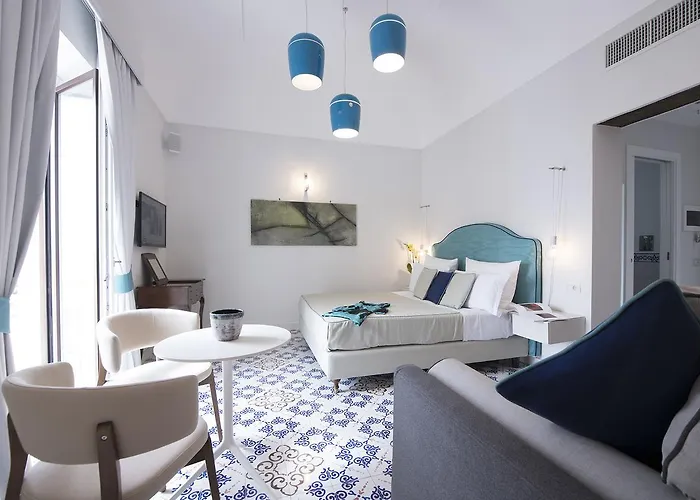 Diecisedici بيت ضيافة